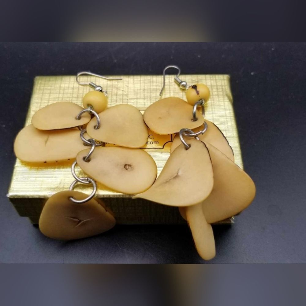 Natural potato wood earrings unique E0177